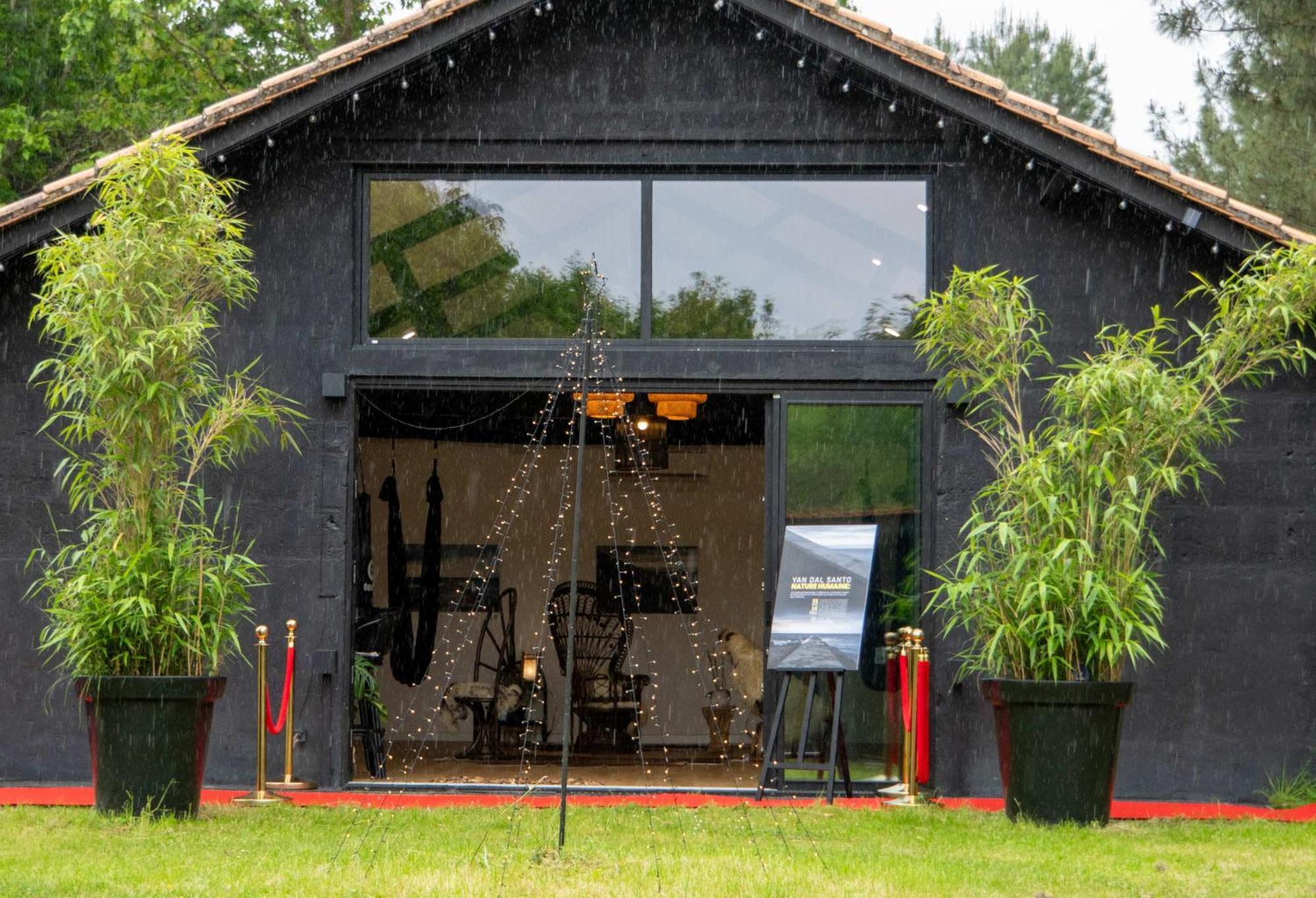 L Ost In Sensations -Hebergements Insolites Et Suites De Luxe Spa Sauna Piscine Foret Marcenais Exterior photo
